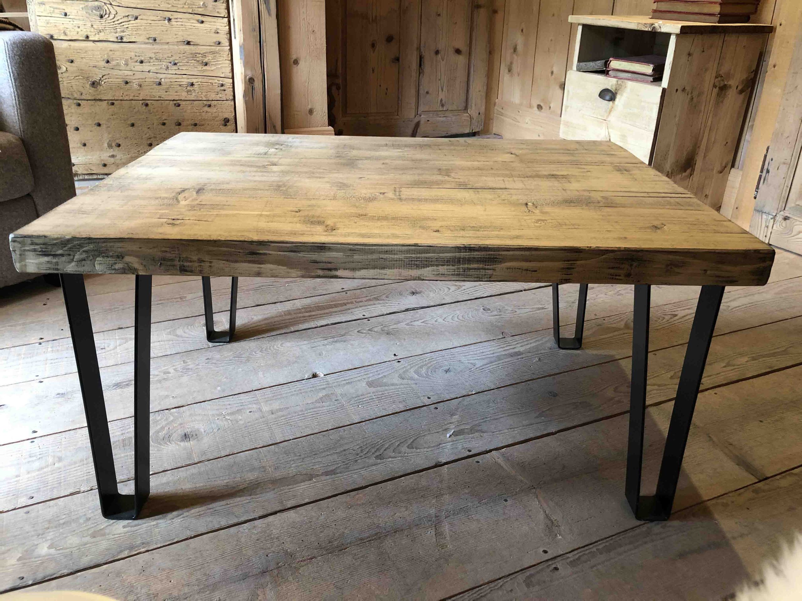 Table montagne design