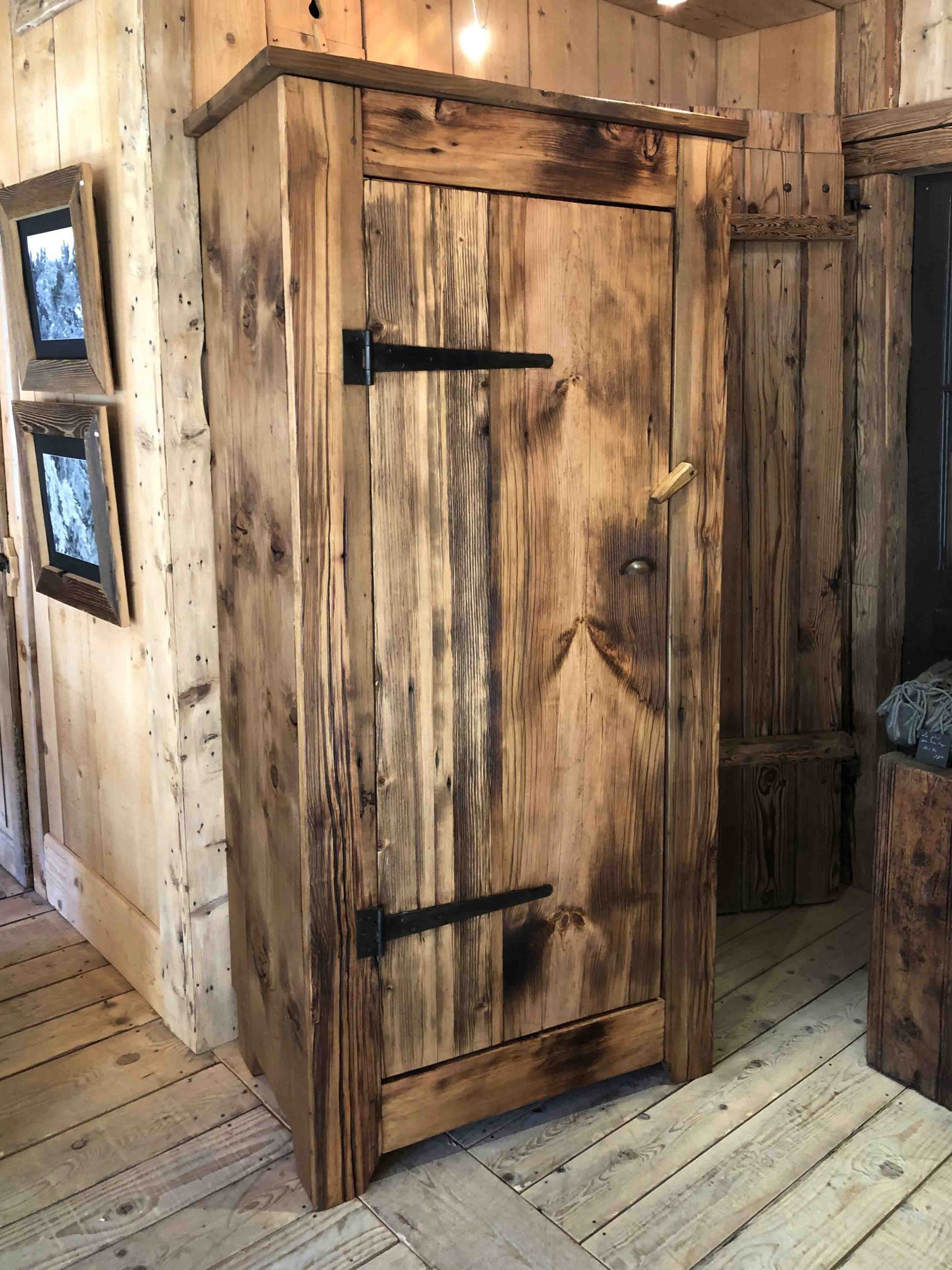 Meuble en vieux bois sur mesure, atelier des Gets