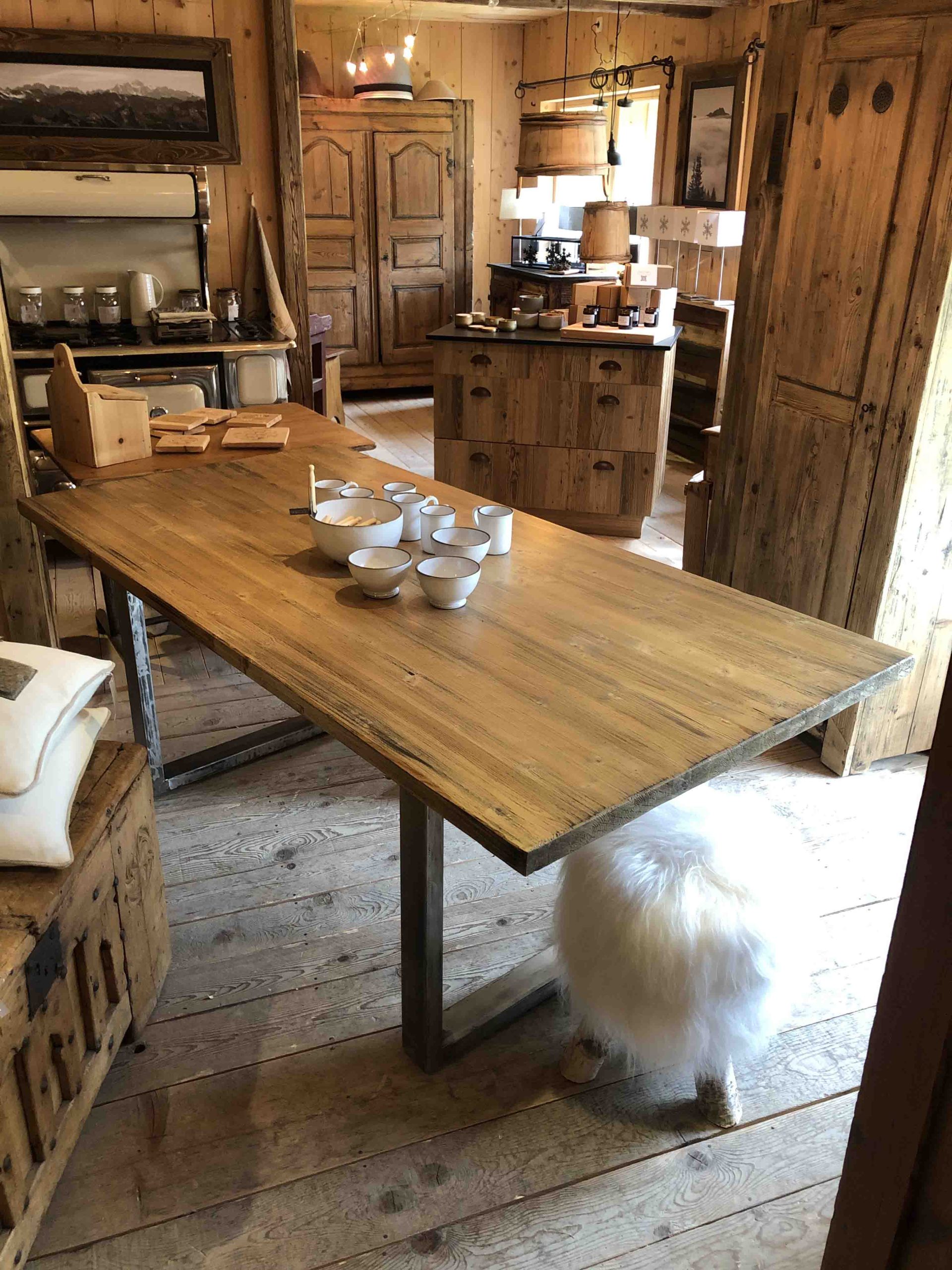 Table design montagne sur mesure, atelier des Gets